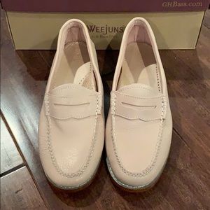 Pale pink leather Bass Weejuns slip on loafers 7.5